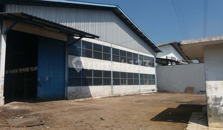 gudang siap pakai di jln cibolerang, kopo, bandung selatan