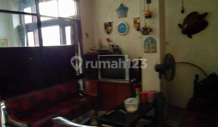 Shop House with a Building Area of 350 M2 in the Pasir Koja Area, Bandung 2