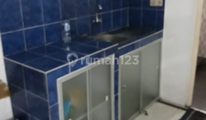 Strategic 2.5-story shophouse in a premium business area near Boyolali city market. 2