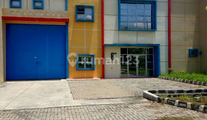 Gudang 1 Unit di Tigaraksa, Bersih, Baru, Siap Huni, Tangerang, Banten Gudang 1 Unit di Tigaraksa, Bersih, Baru, Siap Huni, Tangerang, Banten