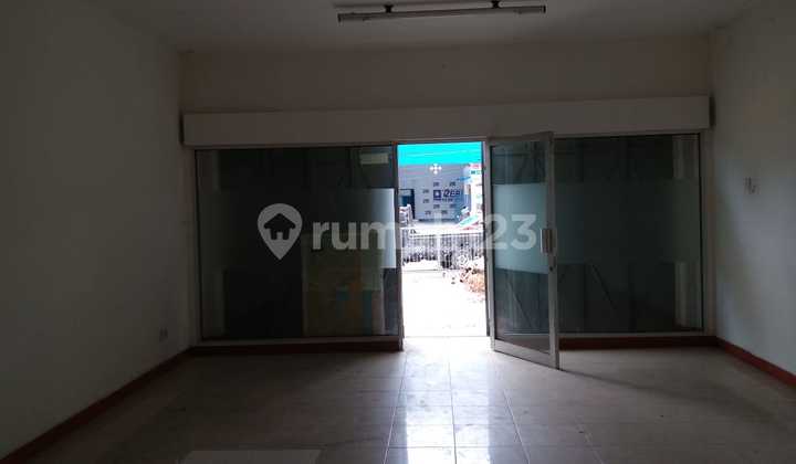 Two-story shop house 5x20m In Hb Jassin, Gorontalo City, Strategic Location 2