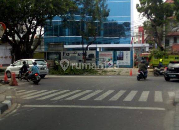 Gedung Kantor Di Jln Wahid Hasyim Menteng 2