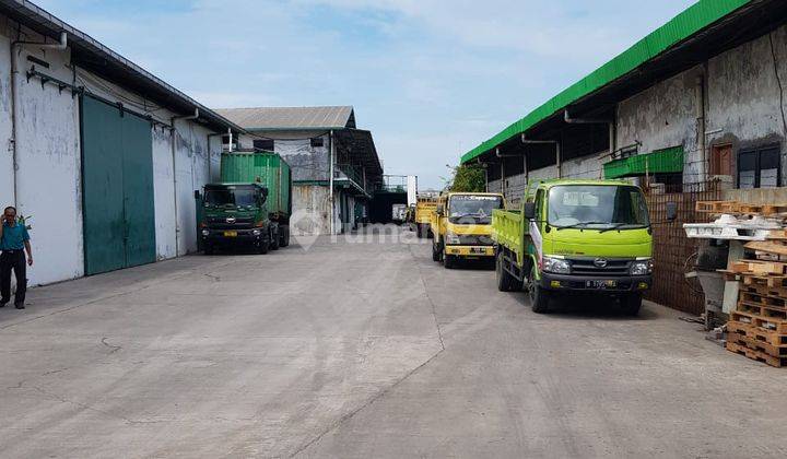 Gudang di Daerah Kapuk Masuk Container Ukuran 1000 Dan 600 M 2