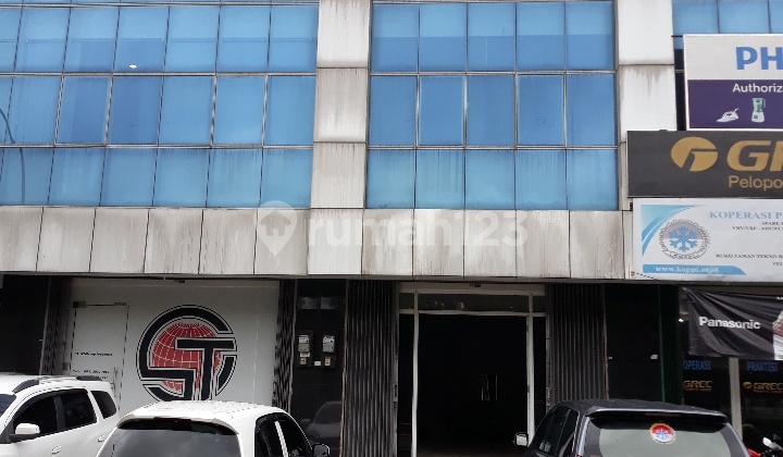 Tech Shop House BSD roadside