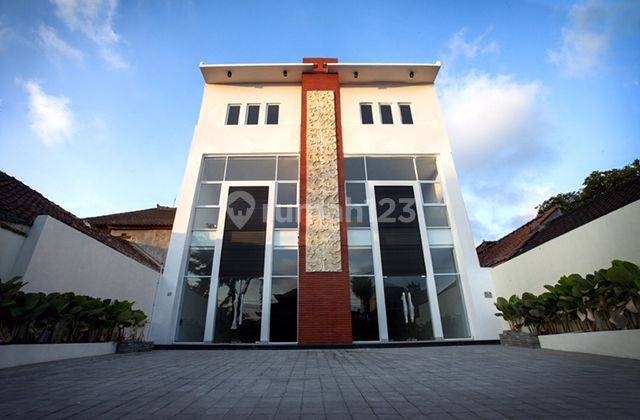 Beautiful Location!! Brand New 2 Unit Shophouse on Jalan Main Patimura, North Denpasar 1