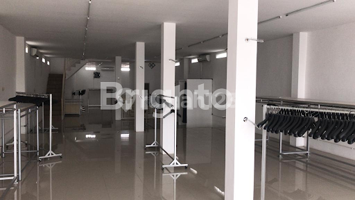 RUKO NO JALAN RAYA EX TOKO BAJU 2