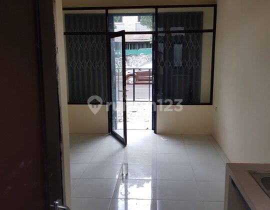 Untuk investor, Toko Gandeng 3 , Kembangan - Meruya 1