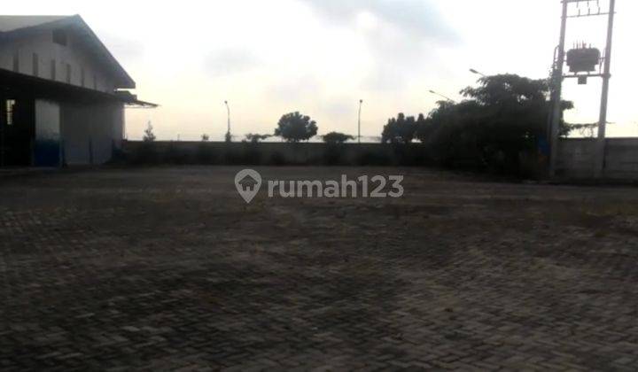 Gudang Industri Duduk Sampeyan Gresik. NULL Jalan Raya 2