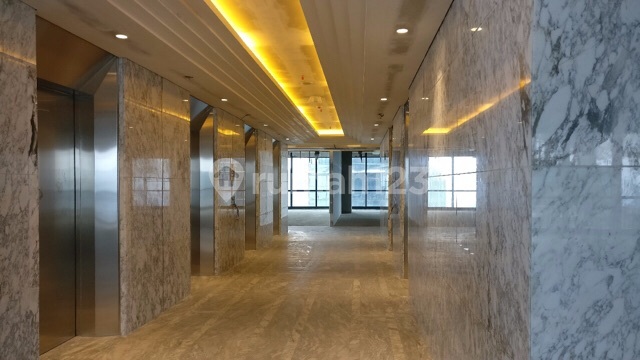 Office District 8 SCBD Office in South Jakarta SCBD, 2700.0 m² Semi Furnished SHM