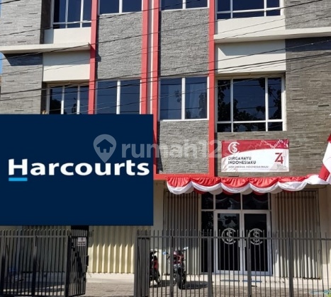 Strategic 3-Story Shop House Near Slamet Riyadi Street Solo 1