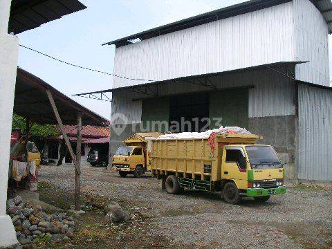 Gudang di Daerah Padaharja 2