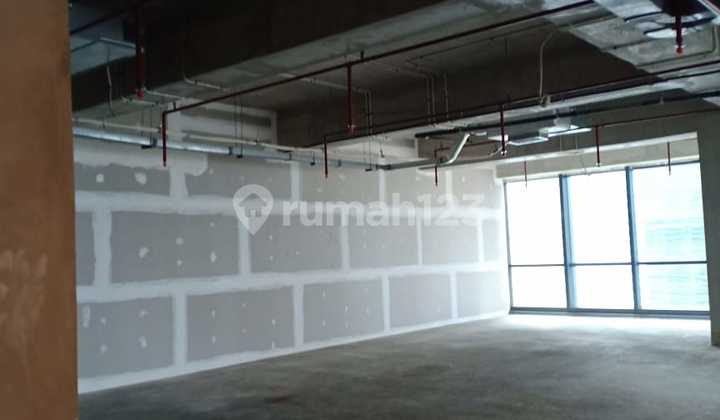 Office 8. Area 107 m2. South Jakarta