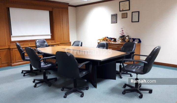 Ruang kantor di Menara Kadin Kuningan, Luas 225m2 corner , furnished, siap pakai 1