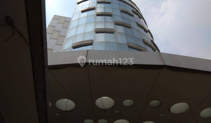 Gedung perkantoran baru di buncit 1