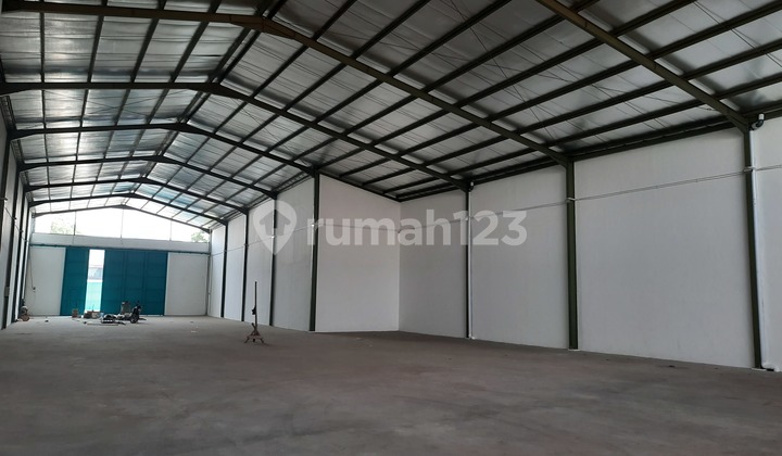 New warehouse 100% ready to use on Jalan Soekarno Hatta, Central Bandung New warehouse 100% ready to use on Jalan Soekarno Hatta, Central Bandung