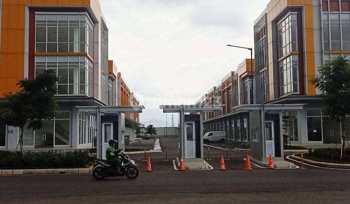 Ruko Magna Commercial, Sumarecon, kawasan ideal bagi berbagai jenis bisnis, dikelilingi perumahan dan area industri Akses mudah dari exit tol Gedebage