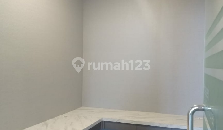 kantor perbendaharaan, setengah furnitur kantor perbendaharaan, setengah furnitur