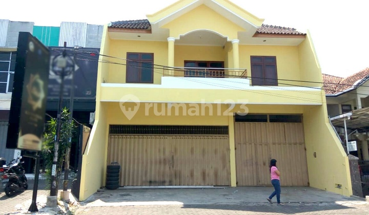 Candi Mendut Continuation Shop House, 200 Meters from Soekarno Hatta Road, 10 Meters Wide, Wide Road