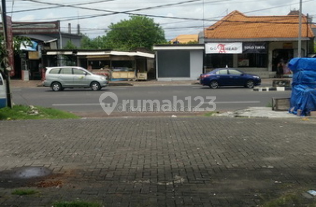 Cheap Two Floor Shophouse Bypass Nusa Dua 2