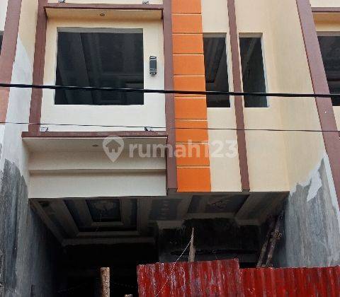 Ruko Baru 3 Lantai daerah Cempaka Putih, Senen, Kemayoran LT 73 m2, 3 Lantai, Garasi 1 Mobil,, cocok untuk UMKMK 2