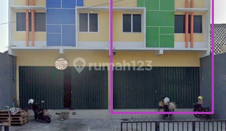 2-Storey Shophouse Near Manahan Solo 2