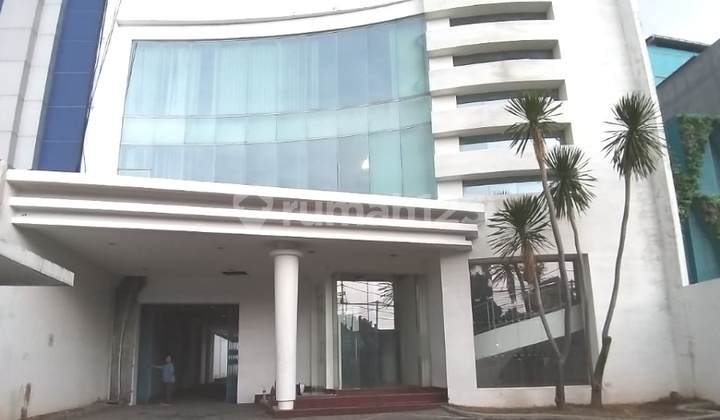 Ruang Utk Usaha Premium Pandanaran Semarang Tengah