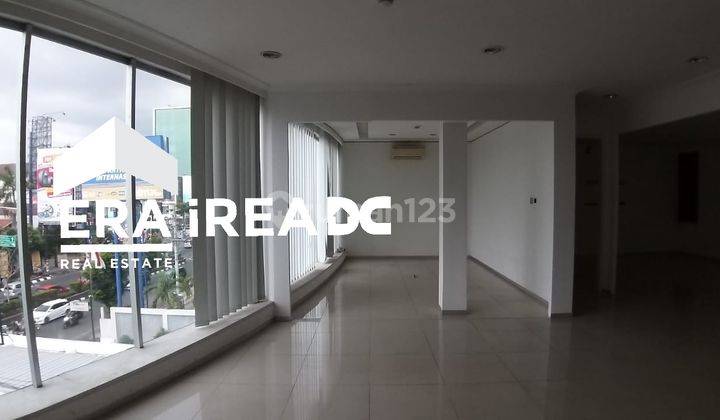 Ruang Utk Usaha Premium Pandanaran Semarang Tengah