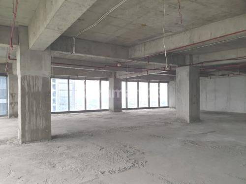 Office Space L&#39;Avenue Office Tower, 350,46sqm, Bare 1