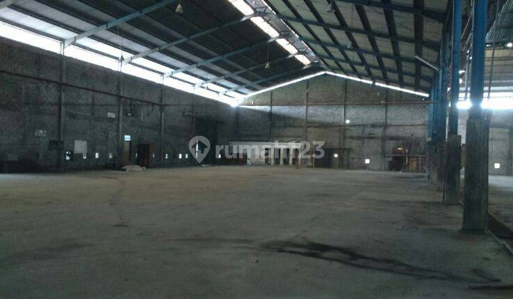 Ex Pabrik di daerah Beji, Pasuruan SHGB LT 2.3 ha LB Gedung 6279 m2 LB Kantor 2 Lantai 414 m2 2