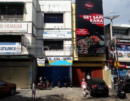 Ruko  Jalan Veteran Utara 5x20x3Lantai 1