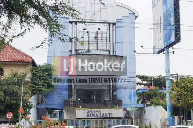 Dijual Gedung Kantor Jalan Pemuda Di Semarang Kota Dekat Tugu Muda Kantor Walikota. Area Komersial Pusat Bisnis Di Semarang Mall,bank,hotel 