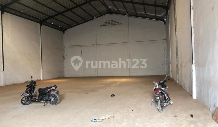 Ready-to-Use Warehouse in the Pantai Indah Dadap Area, Tangerang