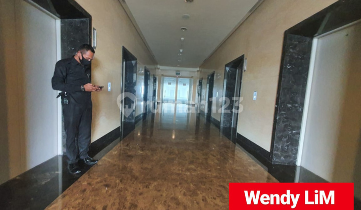 RUANG KANTOR SIAP PAKAI at CENTENNIAL TOWER MID ZONE 428sqm (FOR LEASE) RUANG KANTOR SIAP PAKAI at CENTENNIAL TOWER MID ZONE 428sqm (FOR LEASE)