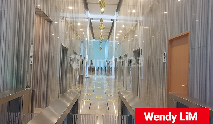 RUANG KANTOR SIAP PAKAI at CENTENNIAL TOWER MID ZONE 428sqm (FOR LEASE) RUANG KANTOR SIAP PAKAI at CENTENNIAL TOWER MID ZONE 428sqm (FOR LEASE)