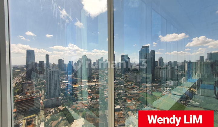 STRATEGIC OFFICE SPACE at CENTENNIAL TOWER HIGH ZONE 214sqm (FOR LEASE)