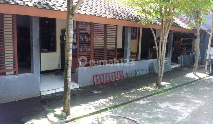 Gudang dan Ruang Usaha Tepi Jalan Raya Area Godean 2