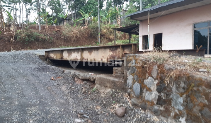 Land and building ready for a factory. 2