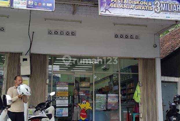 Ruko dijual di Jl Raya Puncak Gadog 1