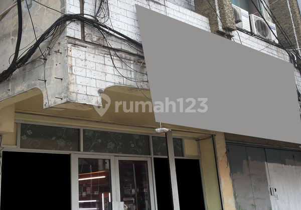 Ruko Bagus, 3 Lt,cck usaha apa saja, strategis di Harmoni. 11864