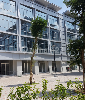 Ruko Depan Pagi Sore dan Sentosa Seafood Pik Strategis Ramai