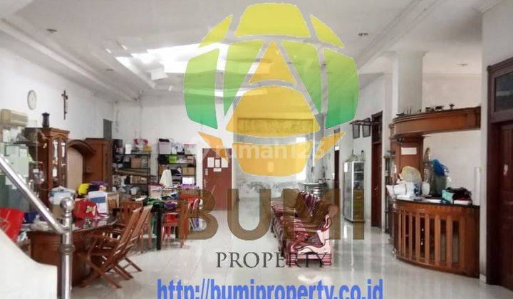 Tempat usaha cocok untuk gudang atau Showroom solo kota 2