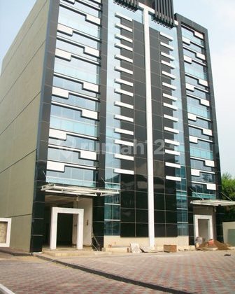 ruko baru dengan lift. lokasi strategis