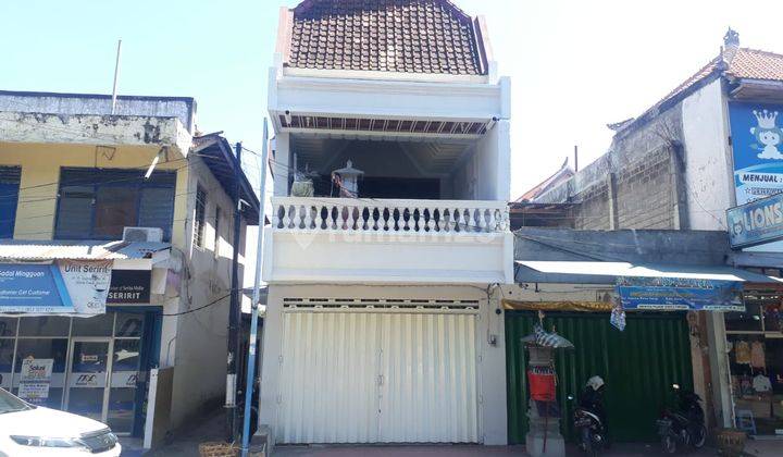 A spacious shop in Seririt Market, Seririt Village Buleleng Bali 1