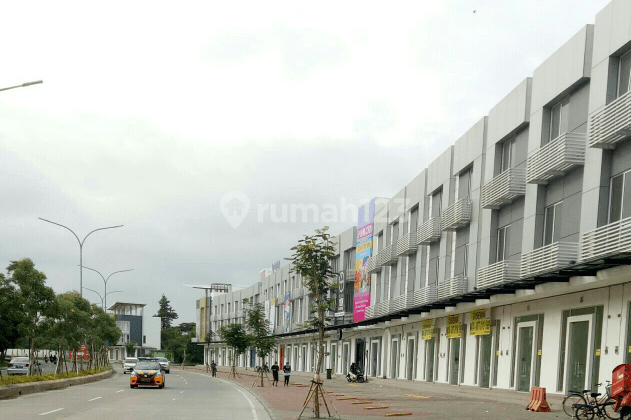 Ruko di Jalan Utama Boulevard Jababeka Cikarang Baru Lokasi Strategis 3 Lantai 1