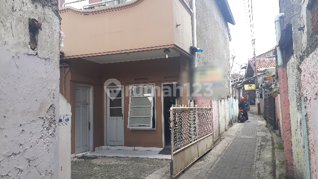 Kantor di Cibabat, Cimahi 200 m Bagus Sertifikat Hak Milik Kantor di Cibabat, Cimahi 200 m Bagus Sertifikat Hak Milik