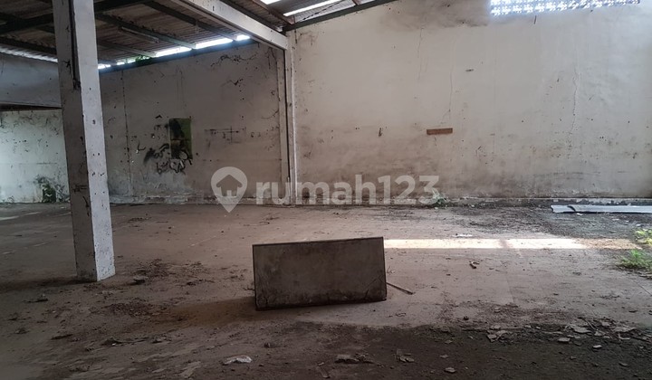 Gudang Sangkuriang dianggap Tanah