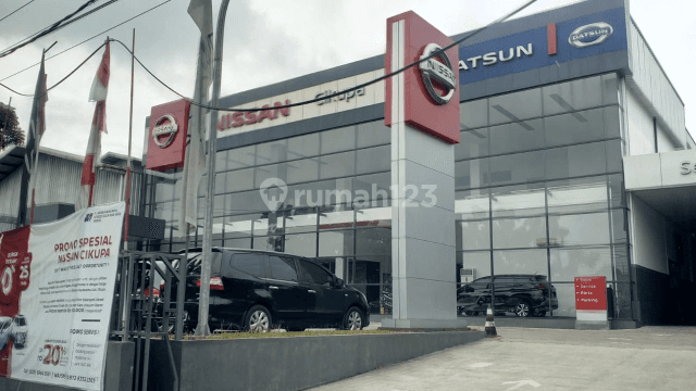 Showroom nissan lokasi prime di cikupa 2