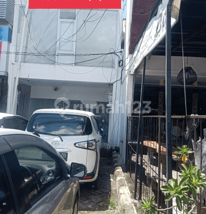 Cheap 2-story shophouse, Kerobokan Badung 1