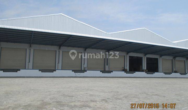 Gudang Loading Bay di Kawasan Industri Medan 3 (KIM-3) MEDAN 2