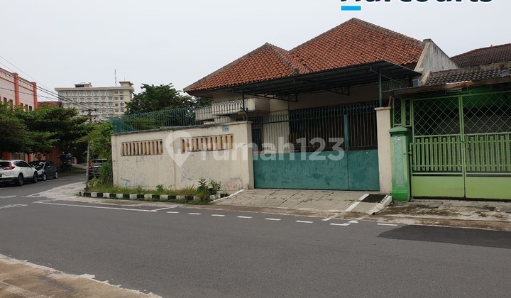 GUDANG kecil di Solobaru